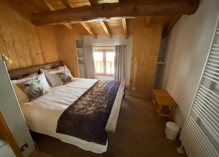 Monster Lodge